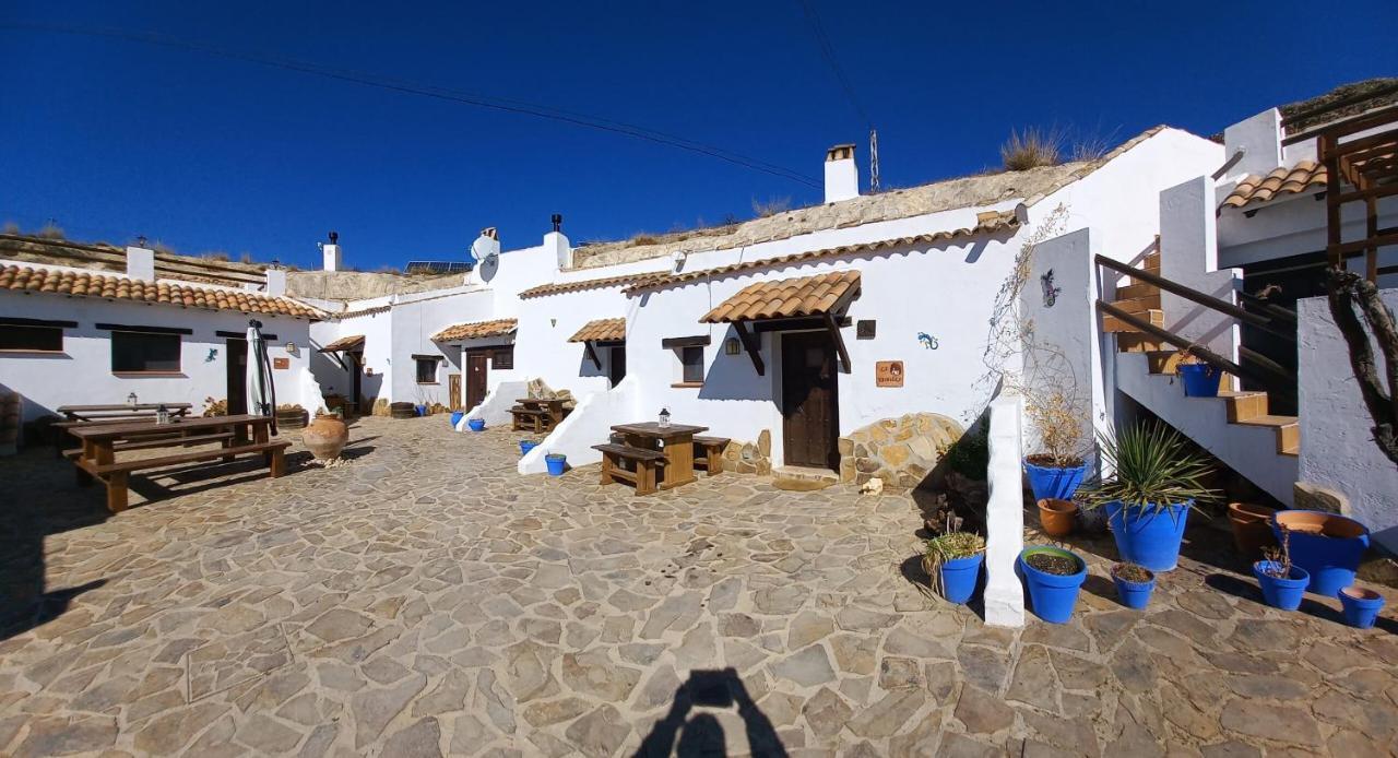 Cuevas Barrio Las Santas Huescar Exterior photo